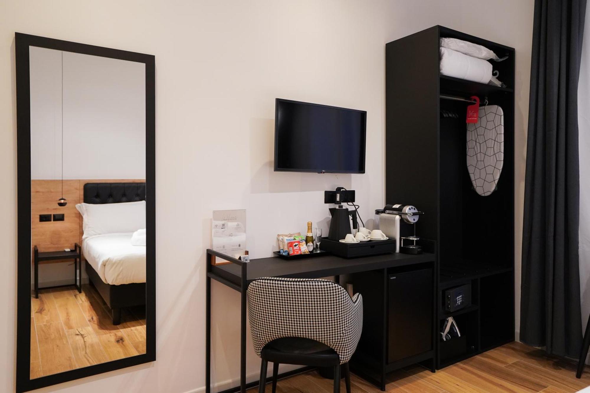 No Man'S Land Guesthouse Roma Ngoại thất bức ảnh